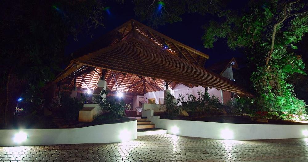 The Windflower Resort & Spa, Мисор Екстериор снимка